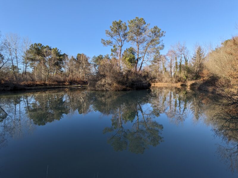 Coly de Bessède, Périgord noir calme grand espace piscine chauffée