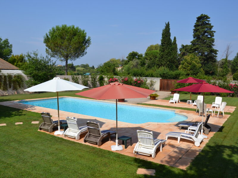 Charming Country Chateau in Languedoc with Private Heated Pool near Pézenas and Mediterranean Beaches