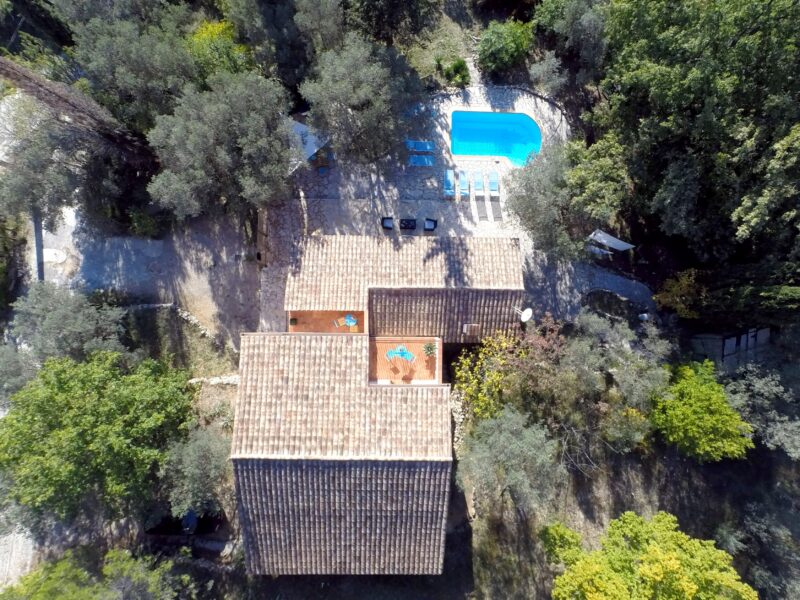 Villa Margerette - Private Bastide, pool, hot tub, outdoor cinema, quiet and intimate, close to village