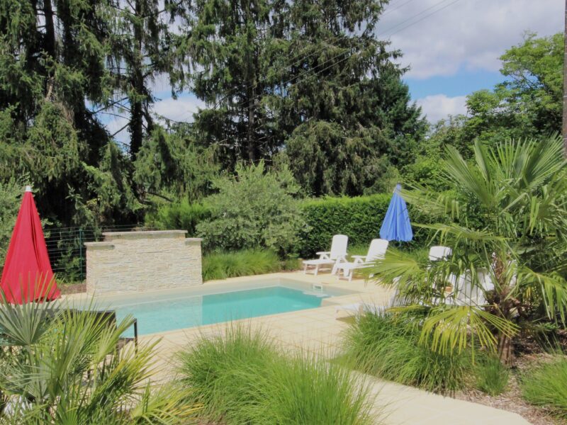 Villa La Peyriere with Private Pool and within walking distance of Sarlat