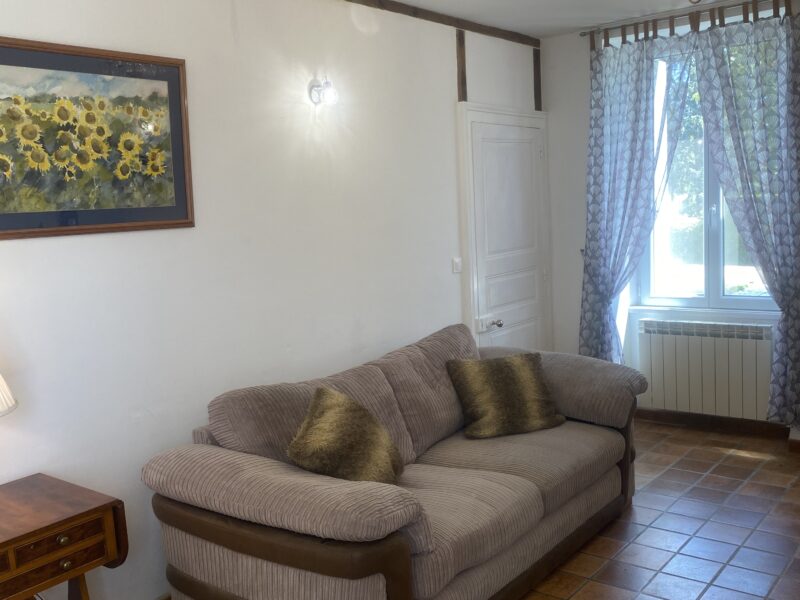 5 rue des Fleurs, La Chapelle Baton, Vienne.