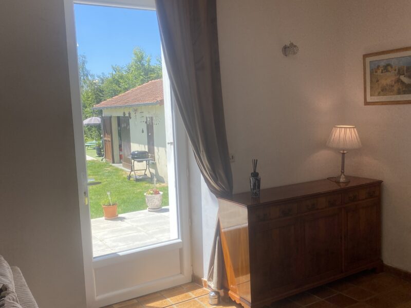 5 rue des Fleurs, La Chapelle Baton, Vienne.