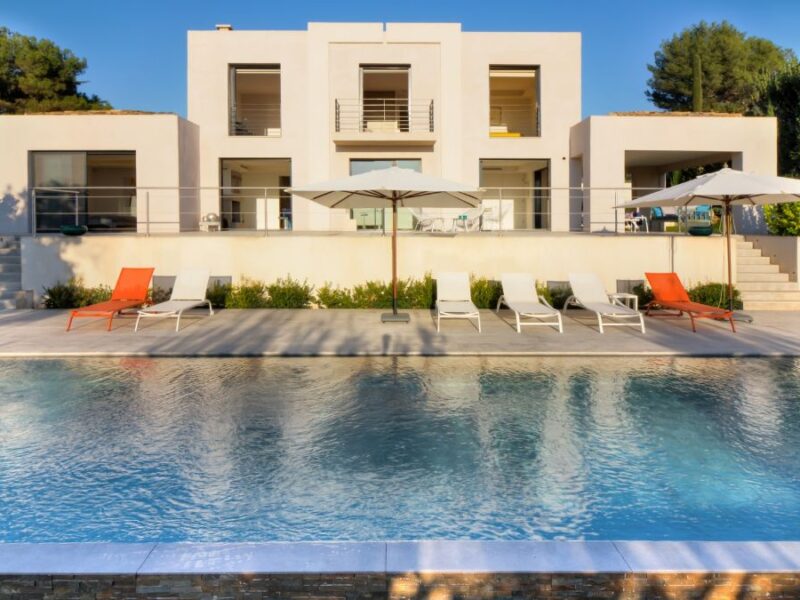 Villa Freesia