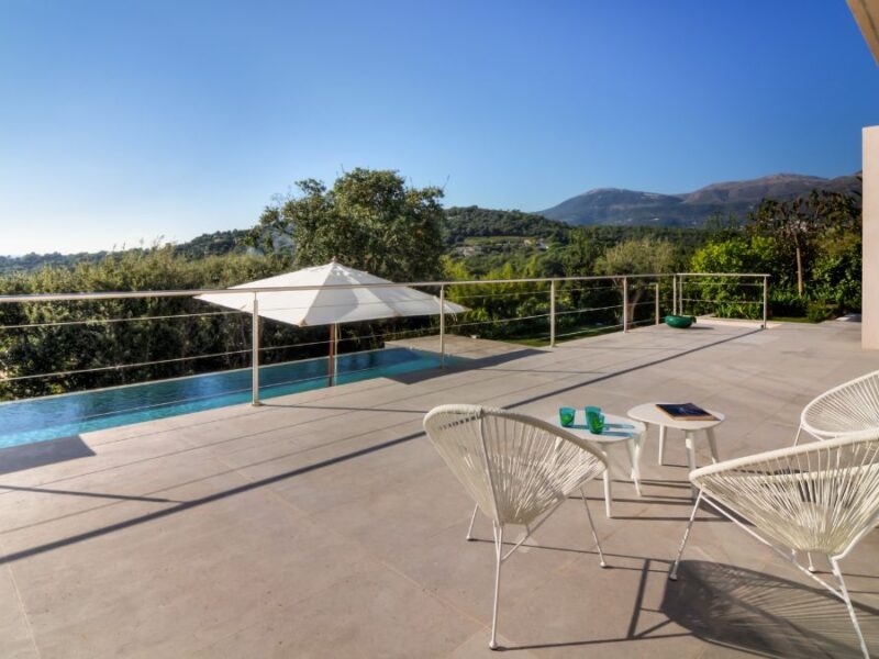 Villa Freesia