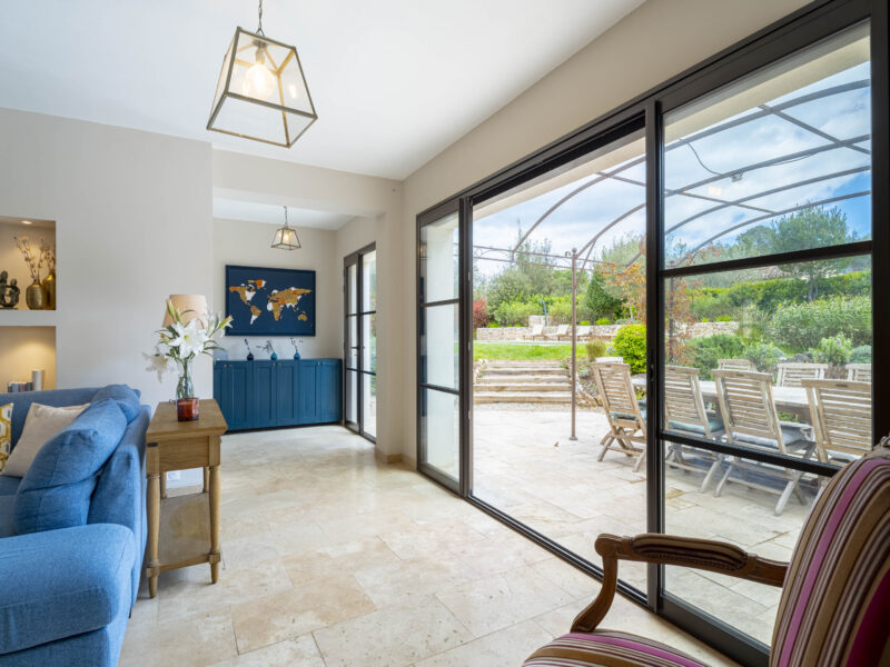 Villa Lily